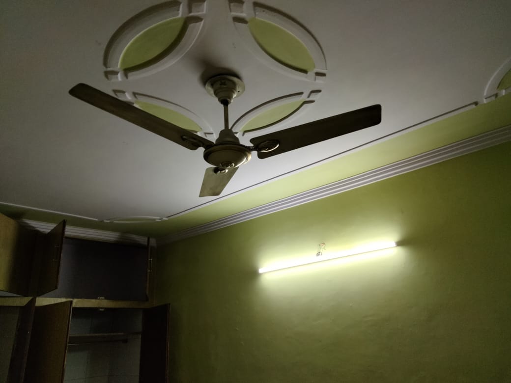 Specimen 6 BHK , 2nd & 3rd floors DDA MIG Flat available for RENT in